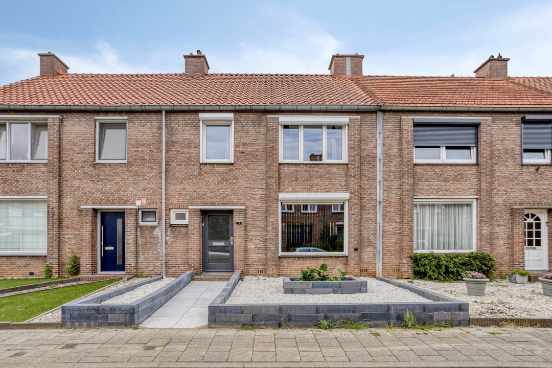 Foto 1 van Mgr. Feronstraat 3
