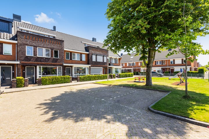 Photo 2 of Oranjeplein 7