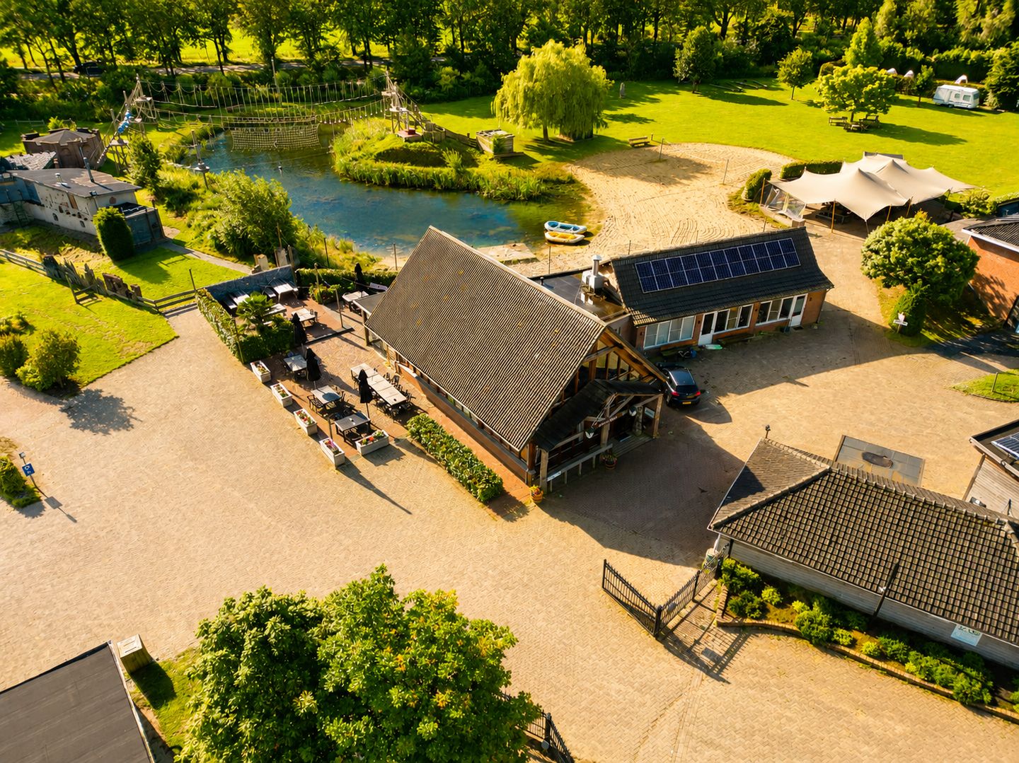 View photo 2 of Oude Baan 9