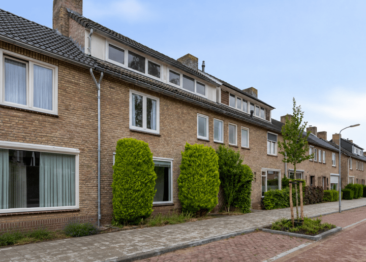 Photo 2 of Distelstraat 28