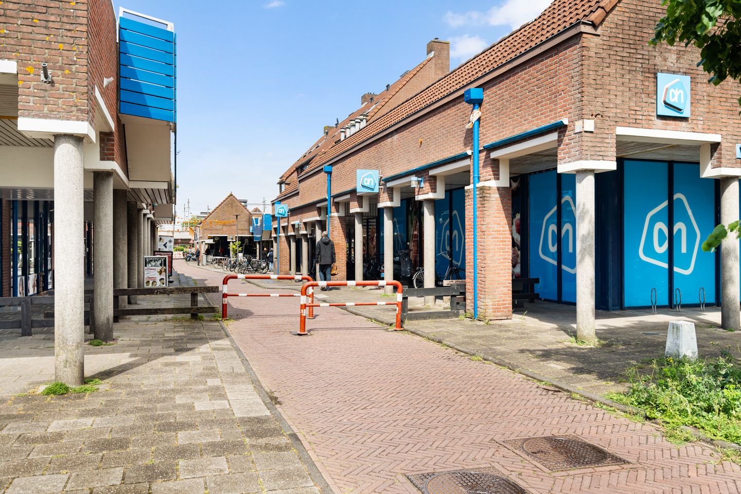 Photo 34 of Bert Haanstrastrook 85