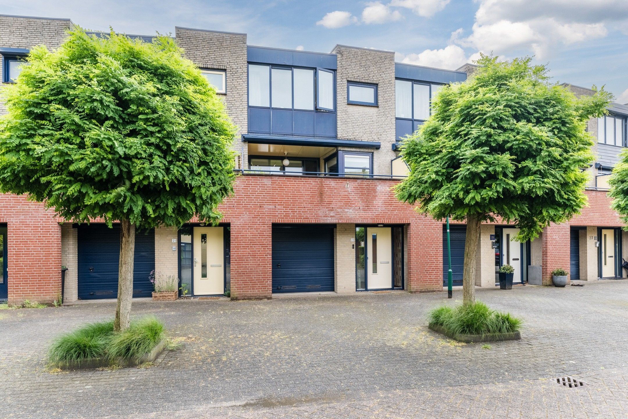 Anton van Duinkerkenstraat 23 