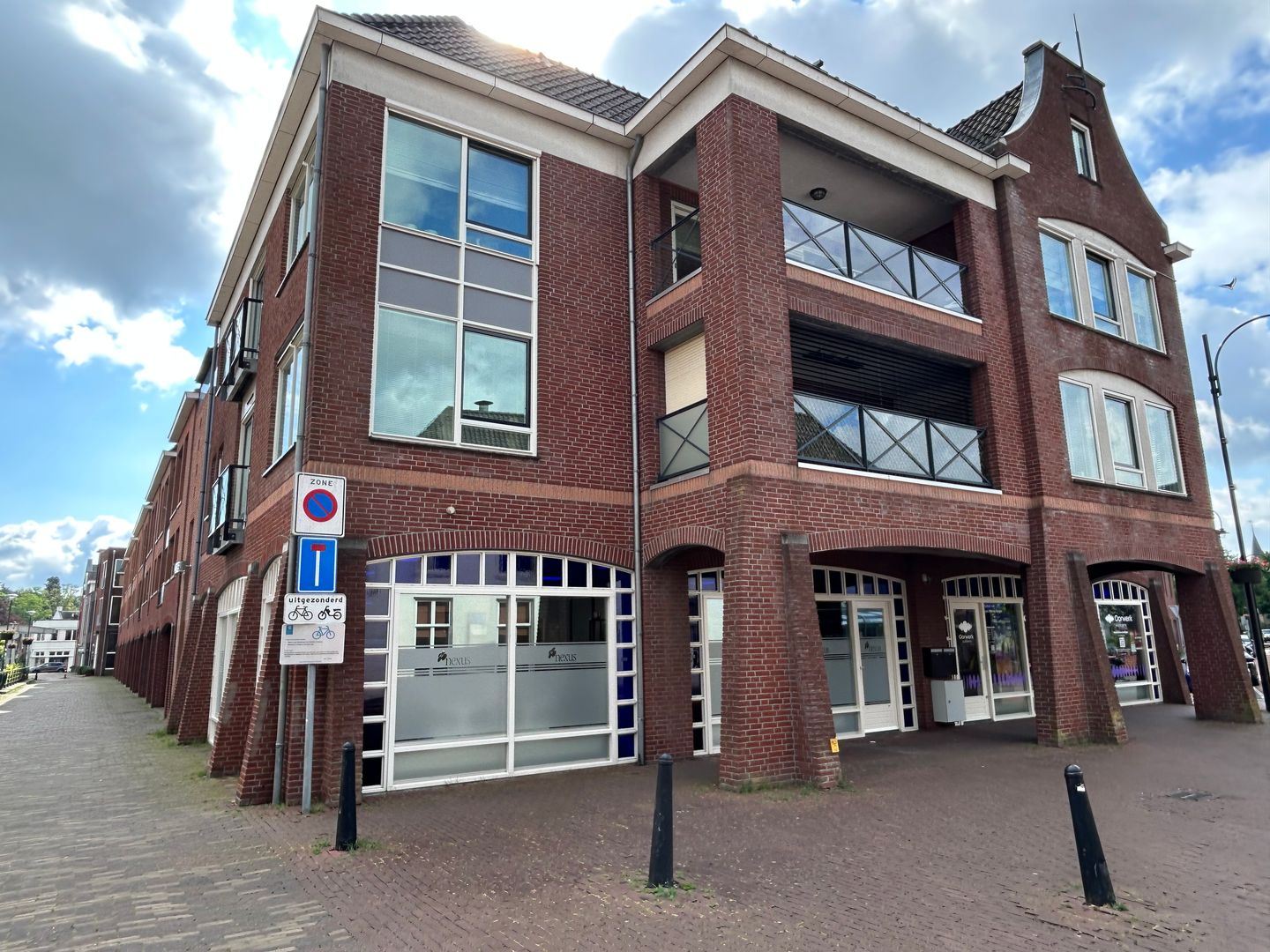 Bekijk foto 2 van Straatweg 94