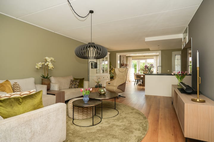 Tussenwoning te koop: Ruisvoorn 82, Tiel