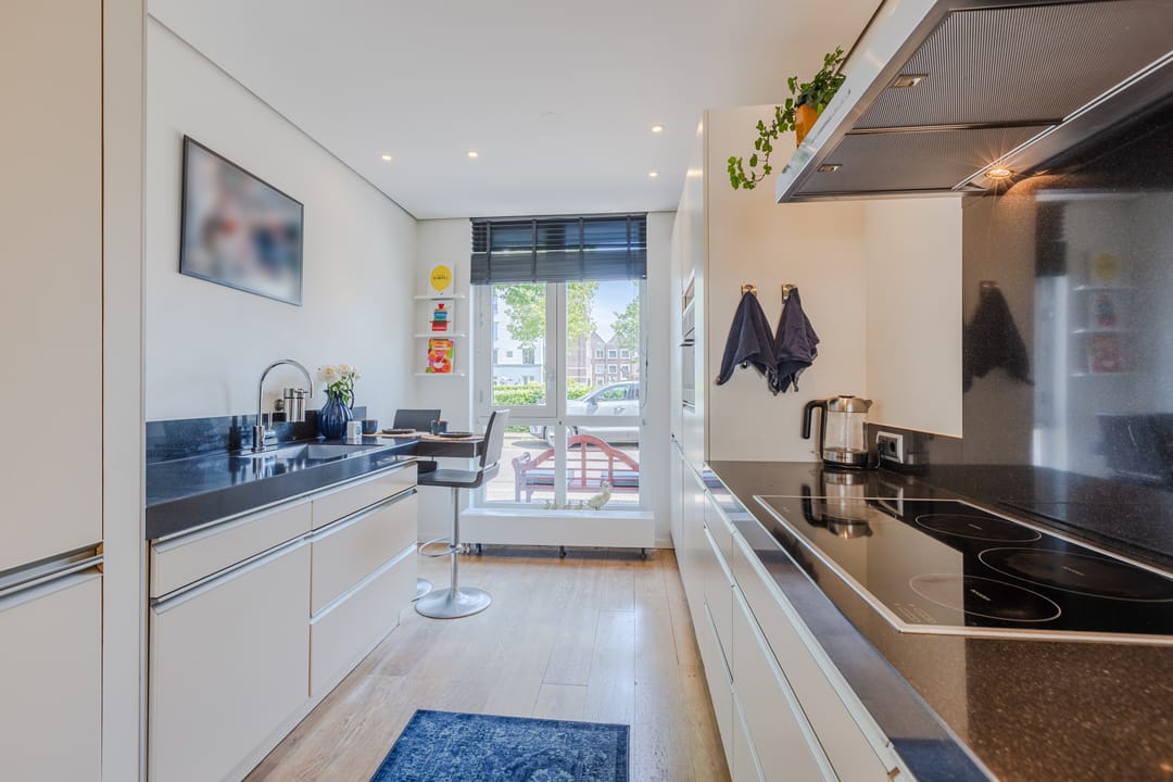 Spacious Four-Storey Townhouse with Six Bedrooms and West-Facing Terrace in Family-Friendly De Meern — 28