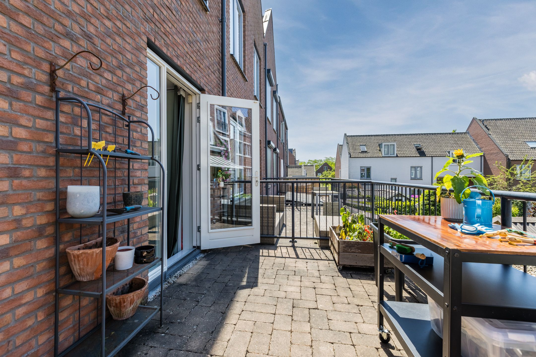 Spacious Four-Storey Townhouse with Six Bedrooms and West-Facing Terrace in Family-Friendly De Meern — 42