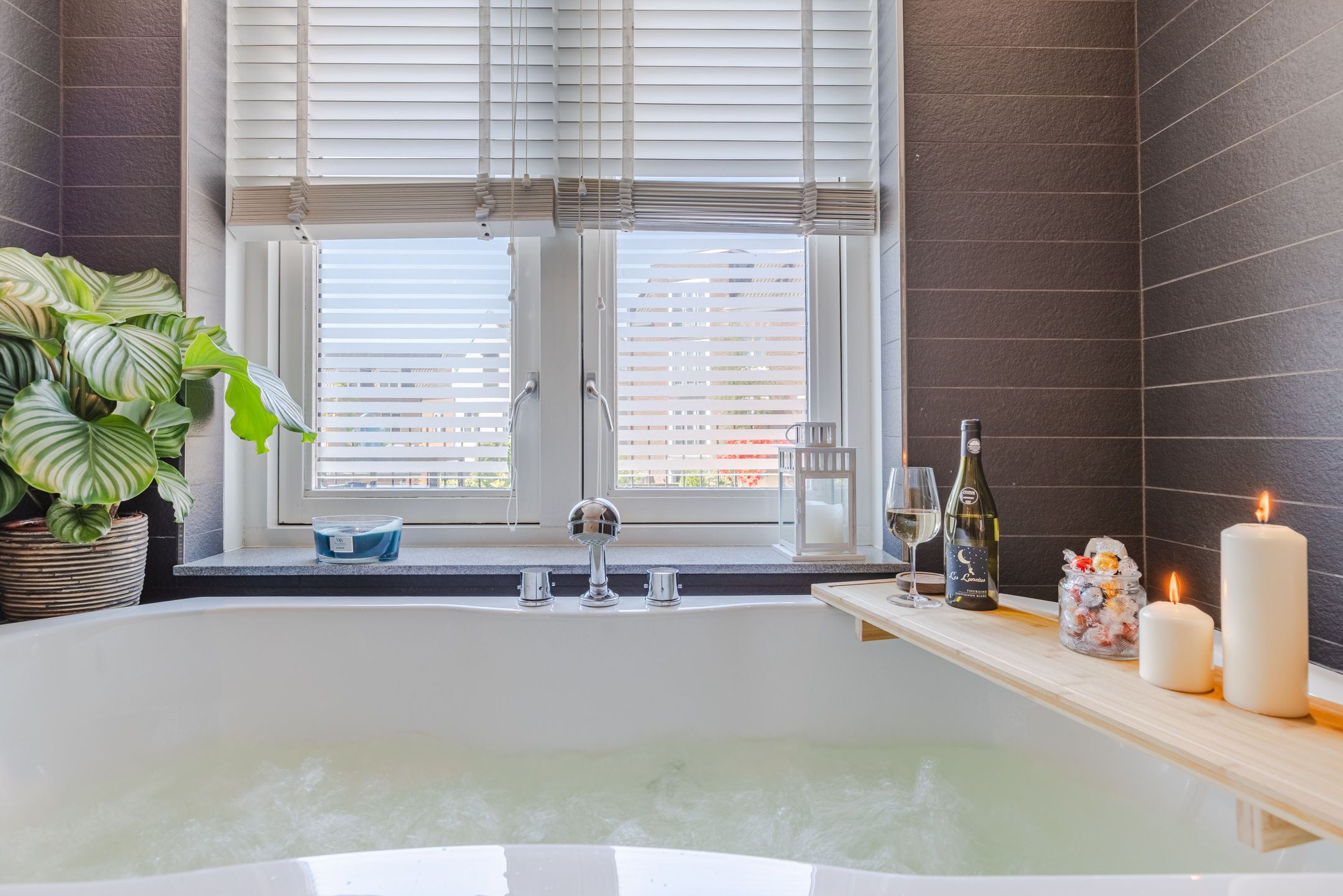 Spacious Four-Storey Townhouse with Six Bedrooms and West-Facing Terrace in Family-Friendly De Meern — 48