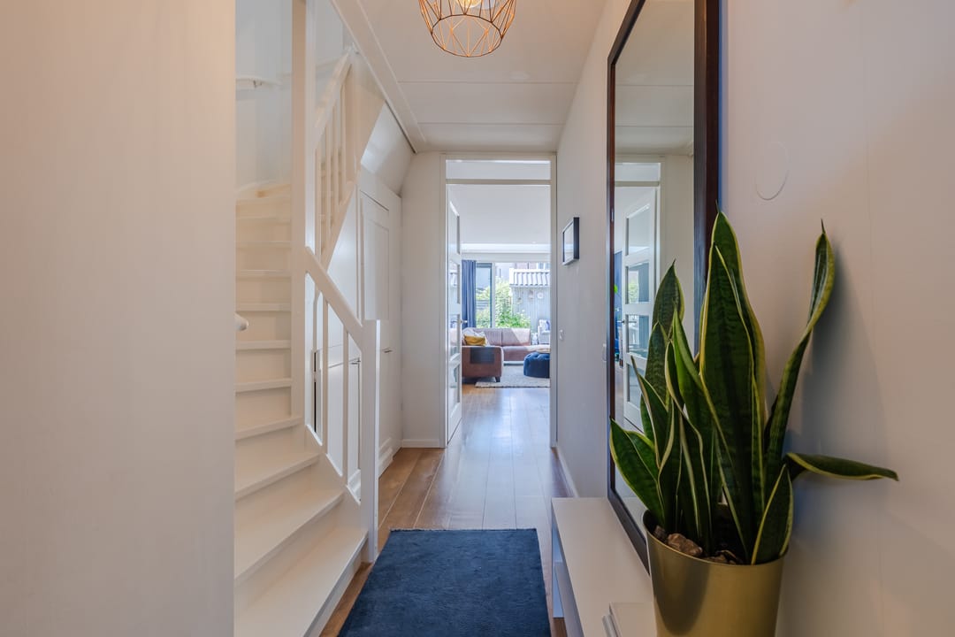 Spacious Four-Storey Townhouse with Six Bedrooms and West-Facing Terrace in Family-Friendly De Meern — 7