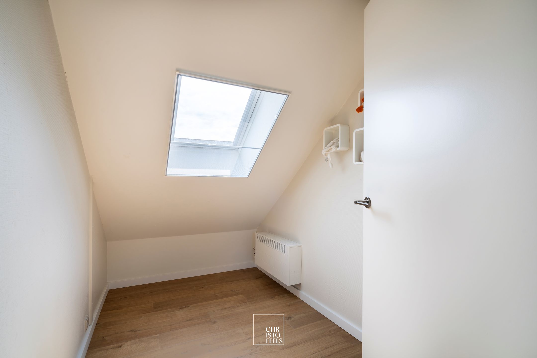 Photo 21 of Veldstraat 53