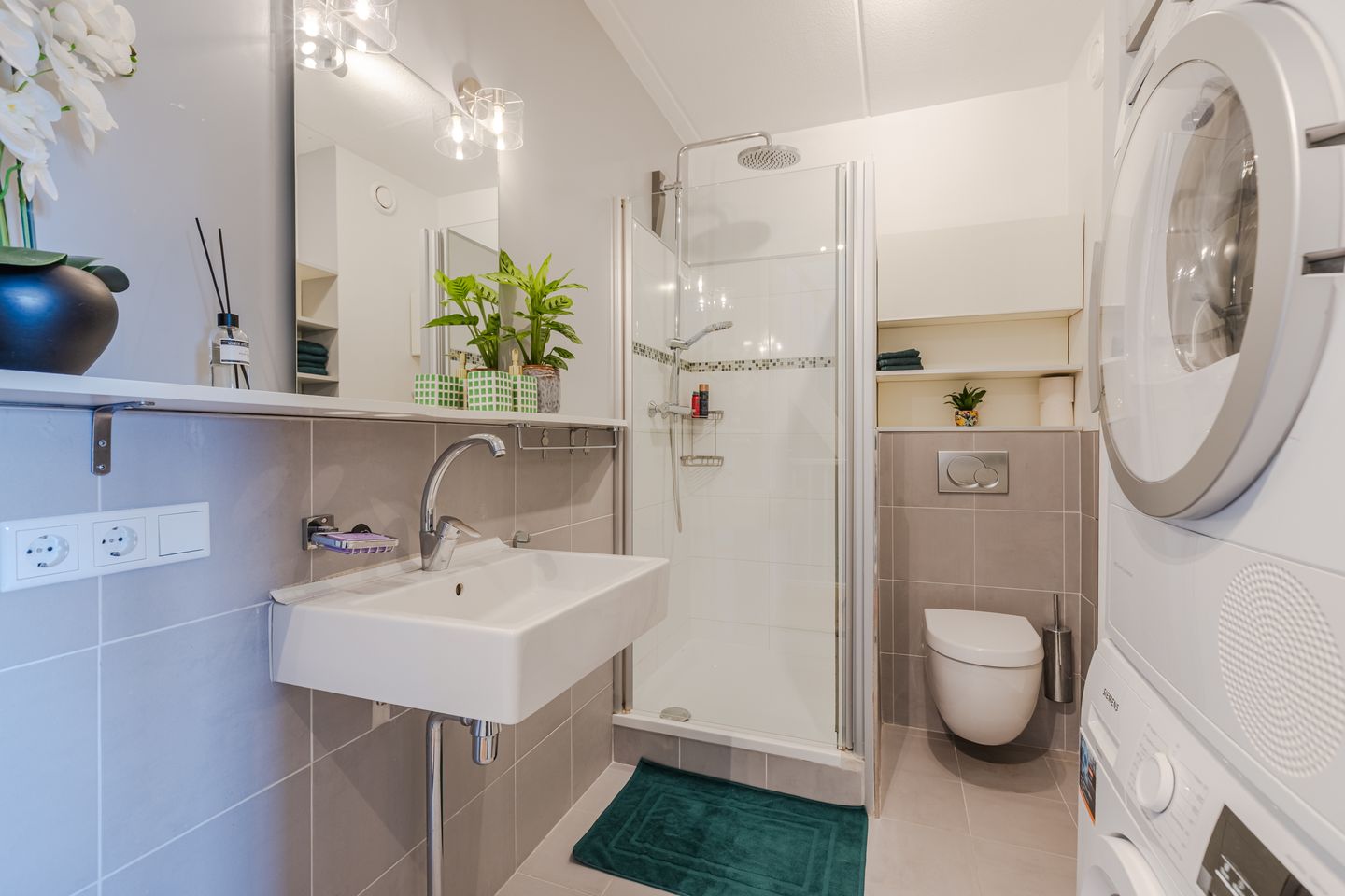 Spacious Four-Storey Townhouse with Six Bedrooms and West-Facing Terrace in Family-Friendly De Meern — 65