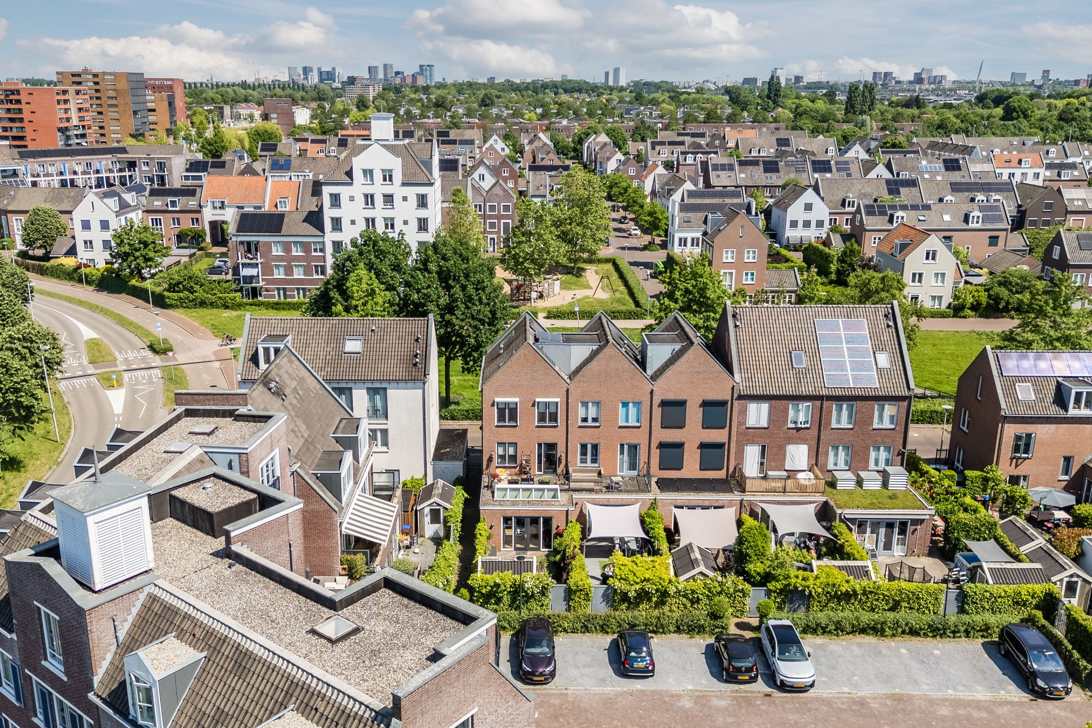 Spacious Four-Storey Townhouse with Six Bedrooms and West-Facing Terrace in Family-Friendly De Meern — 87