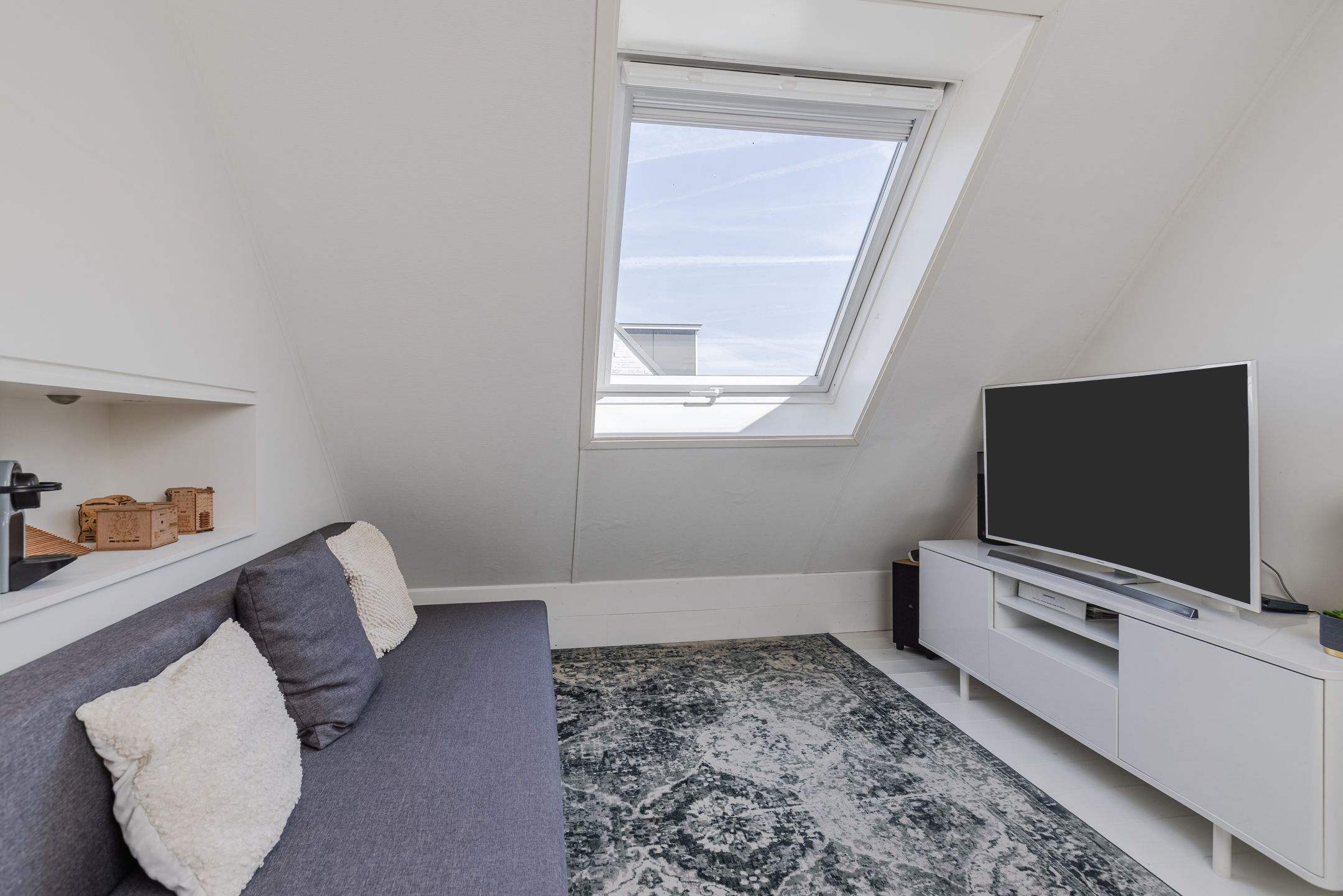 Spacious Four-Storey Townhouse with Six Bedrooms and West-Facing Terrace in Family-Friendly De Meern — 72