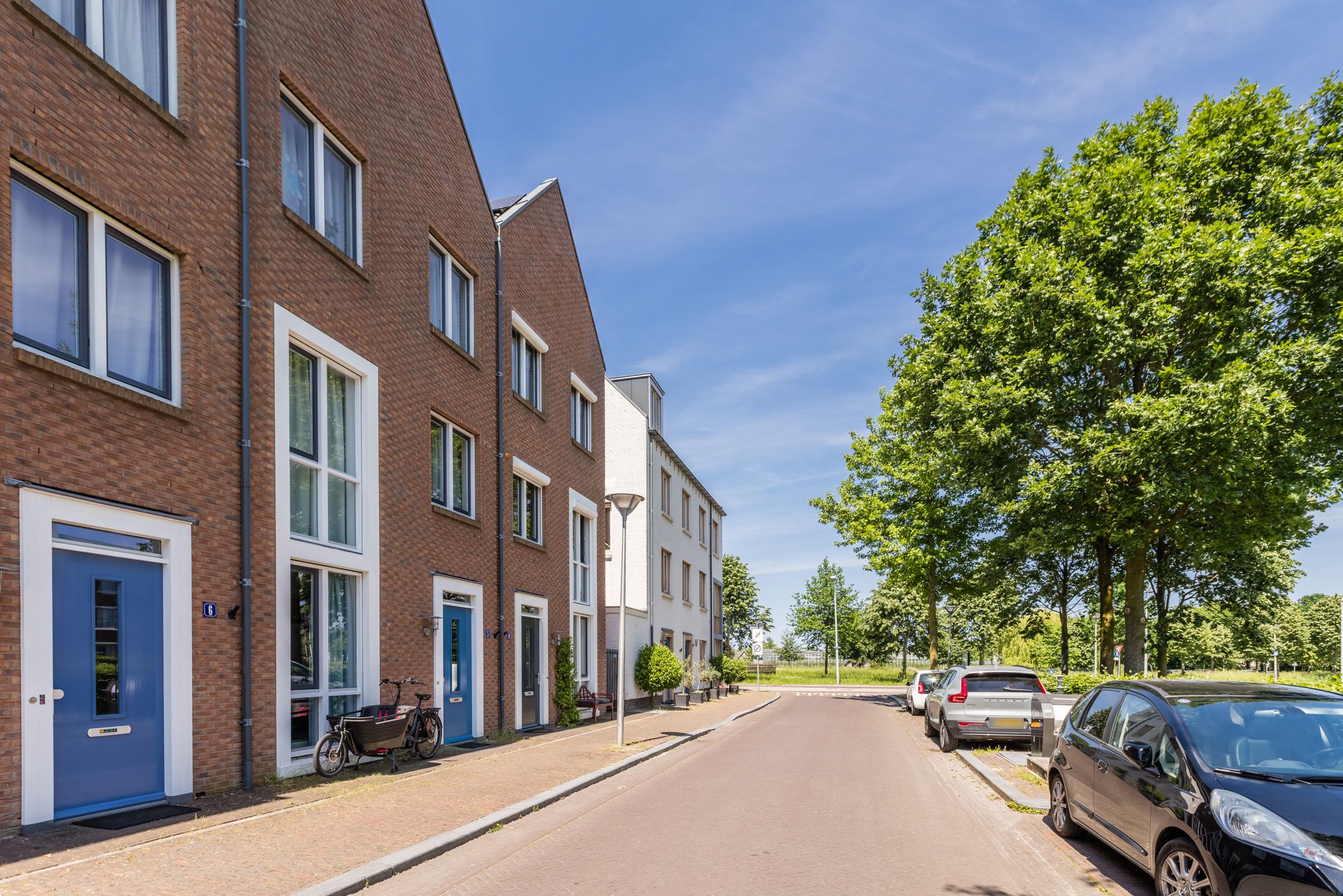 Spacious Four-Storey Townhouse with Six Bedrooms and West-Facing Terrace in Family-Friendly De Meern — 81