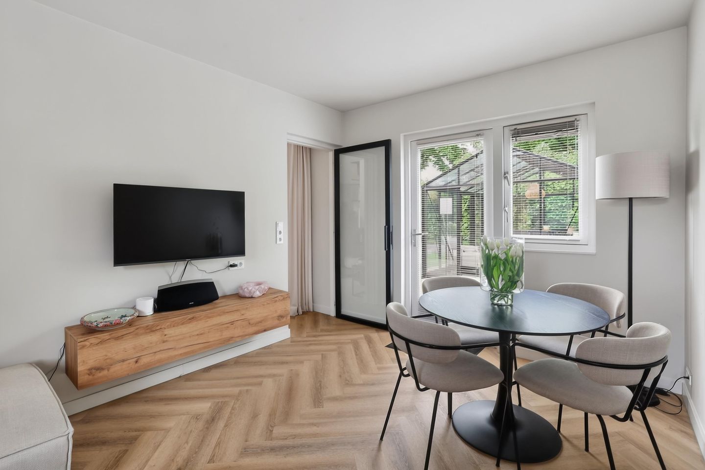 Photo 14 of Paulus Potterstraat 66