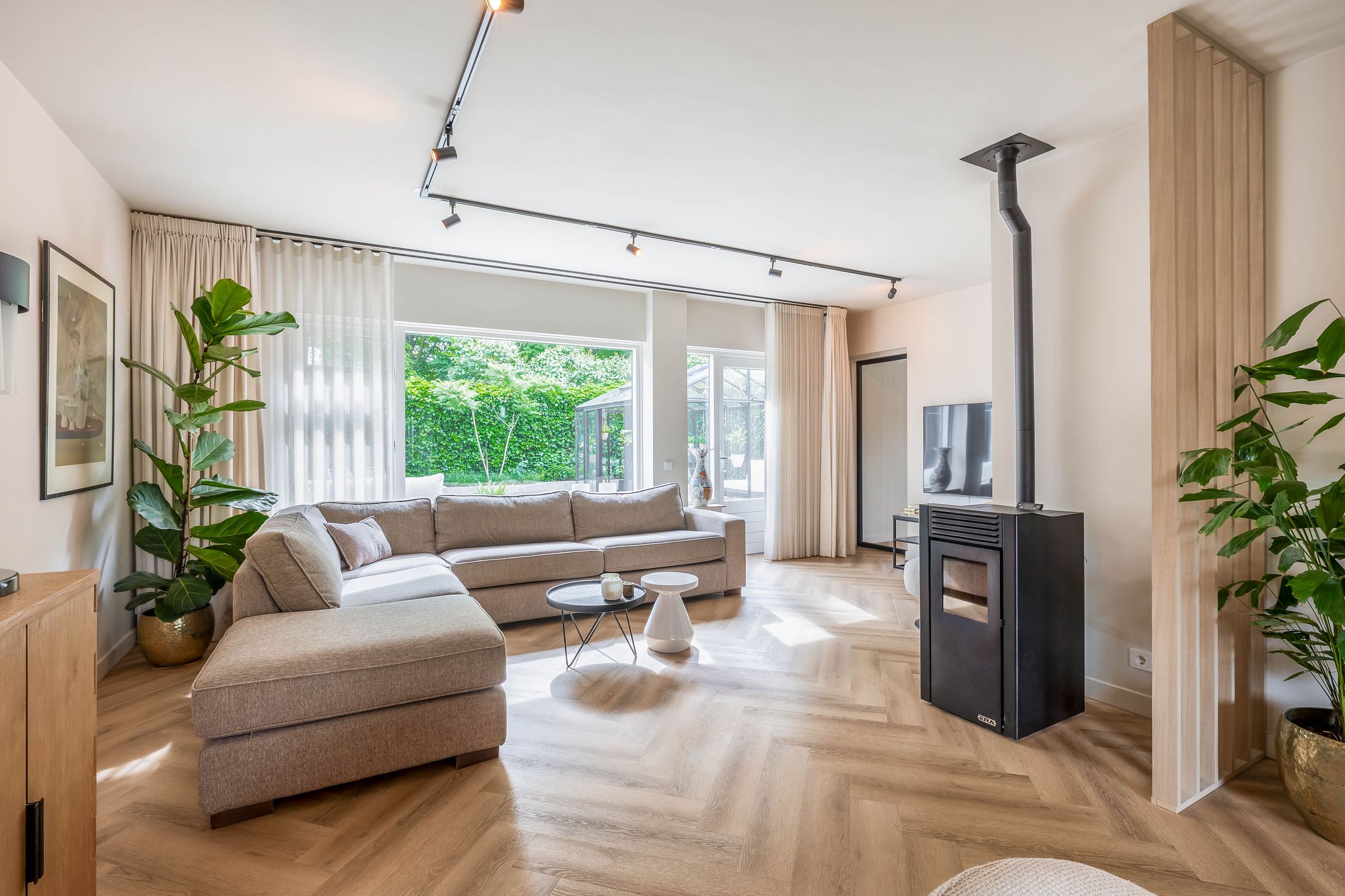 Photo 9 of Paulus Potterstraat 66