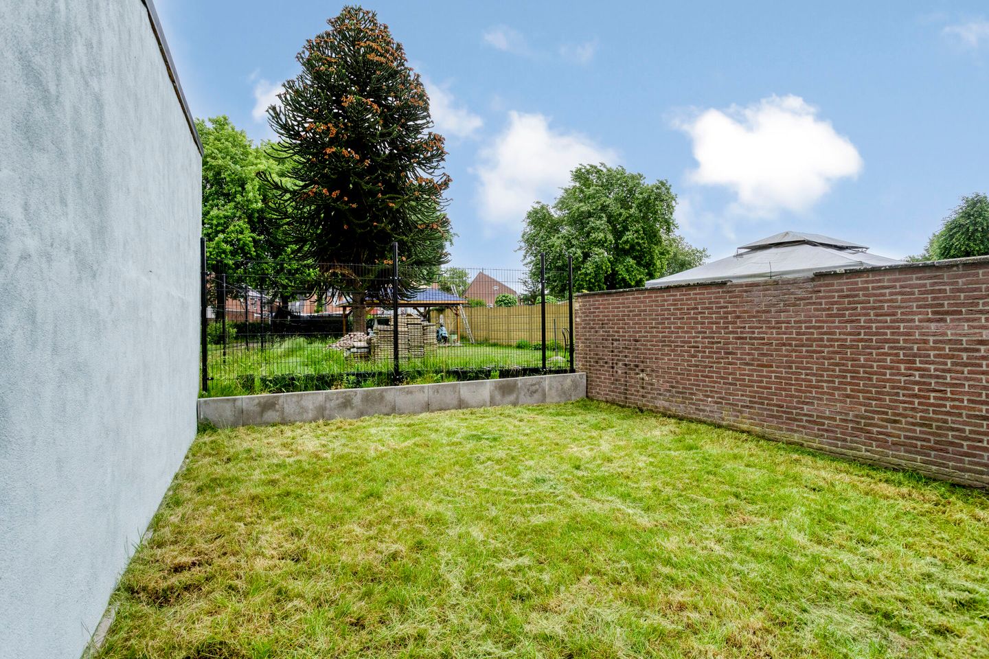 Spacious 1920s Terraced Home with Surprising Four-Level Layout — 50