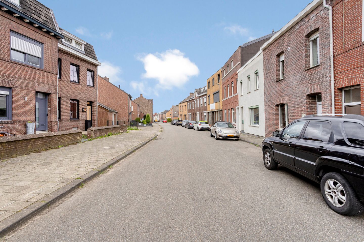 Spacious 1920s Terraced Home with Surprising Four-Level Layout — 10