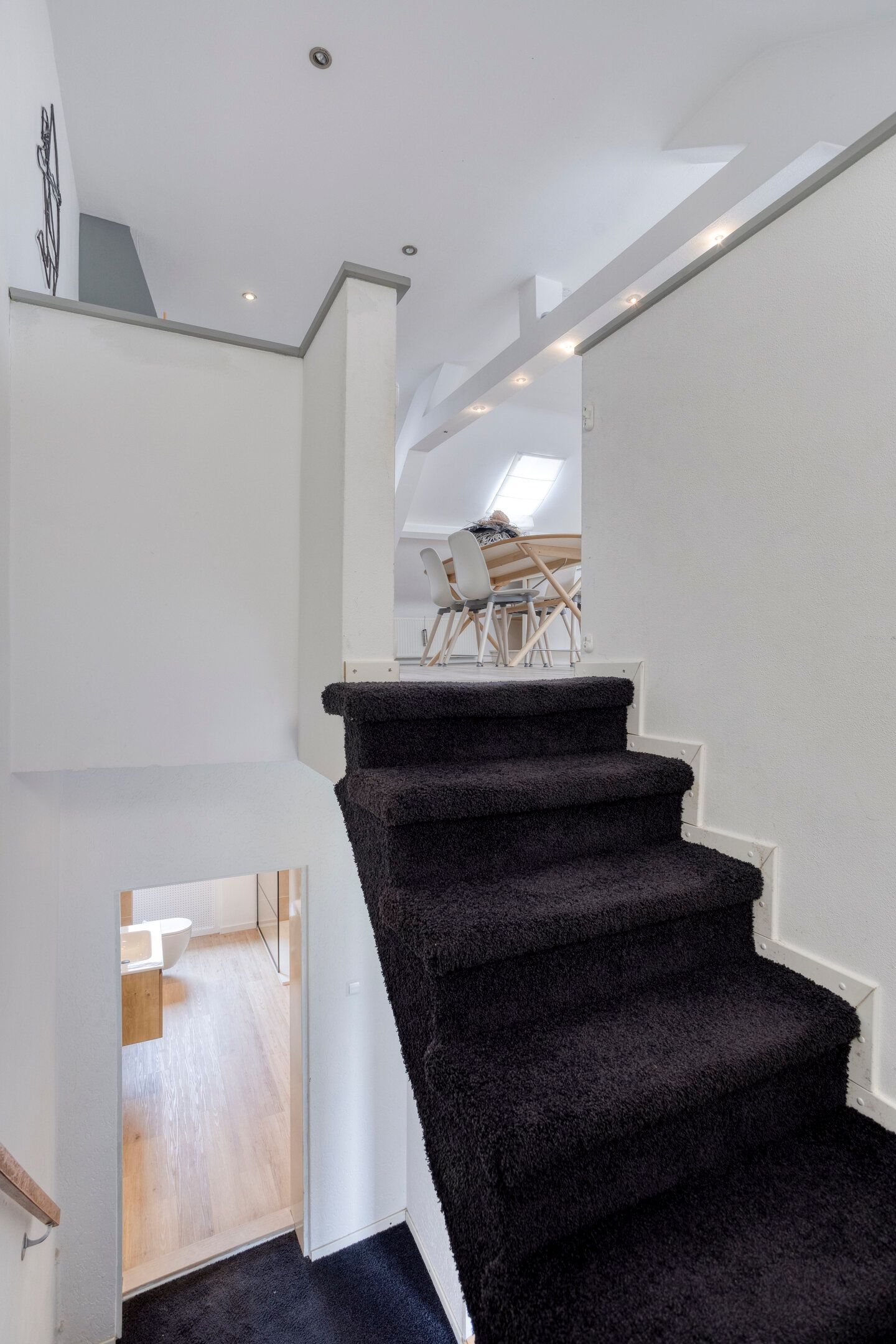 Spacious 1920s Terraced Home with Surprising Four-Level Layout — 39