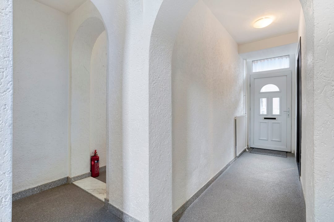 Spacious 1920s Terraced Home with Surprising Four-Level Layout — 13