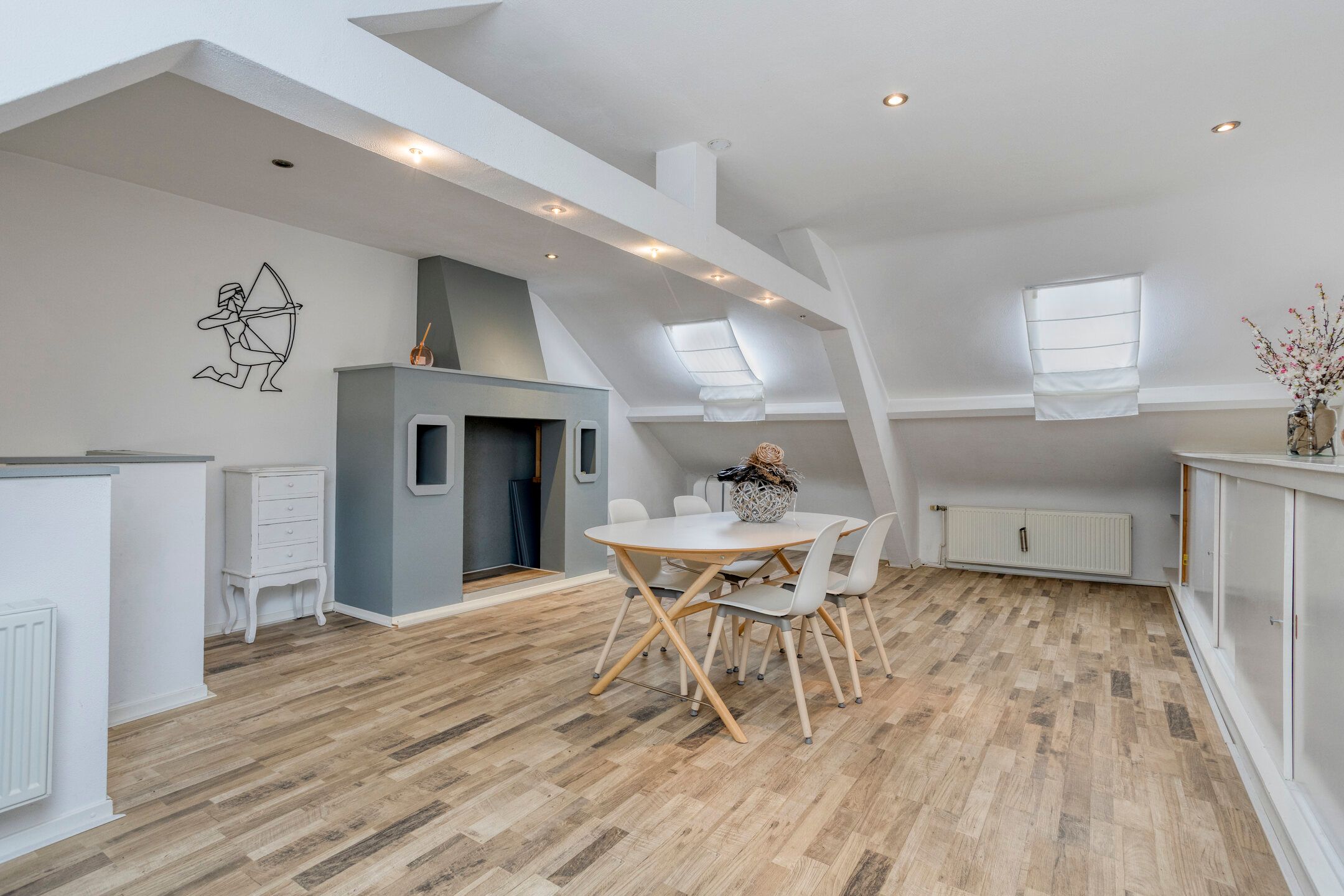 Spacious 1920s Terraced Home with Surprising Four-Level Layout — 42