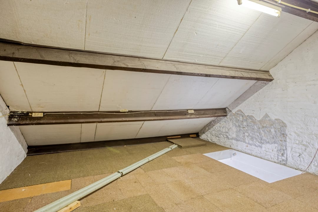 Renovation Project with Three Bedrooms and Attic Potential in Geleen — 13