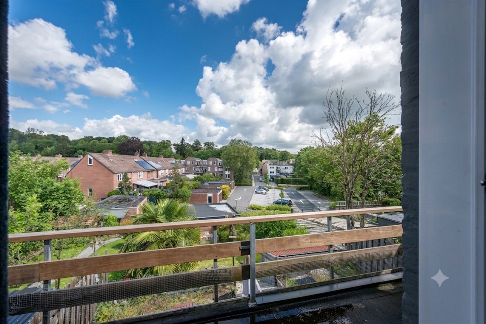 Photo 12 of Laurastraat 42