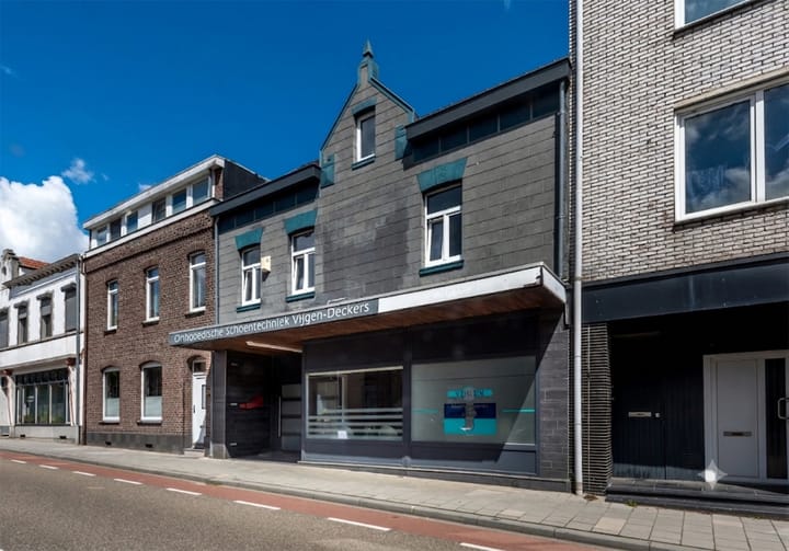 Photo 3 of Laurastraat 42