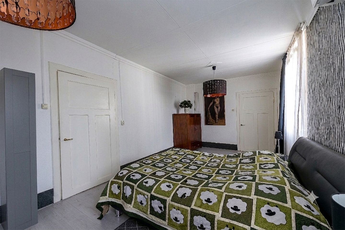 Photo 19 of Laurastraat 42