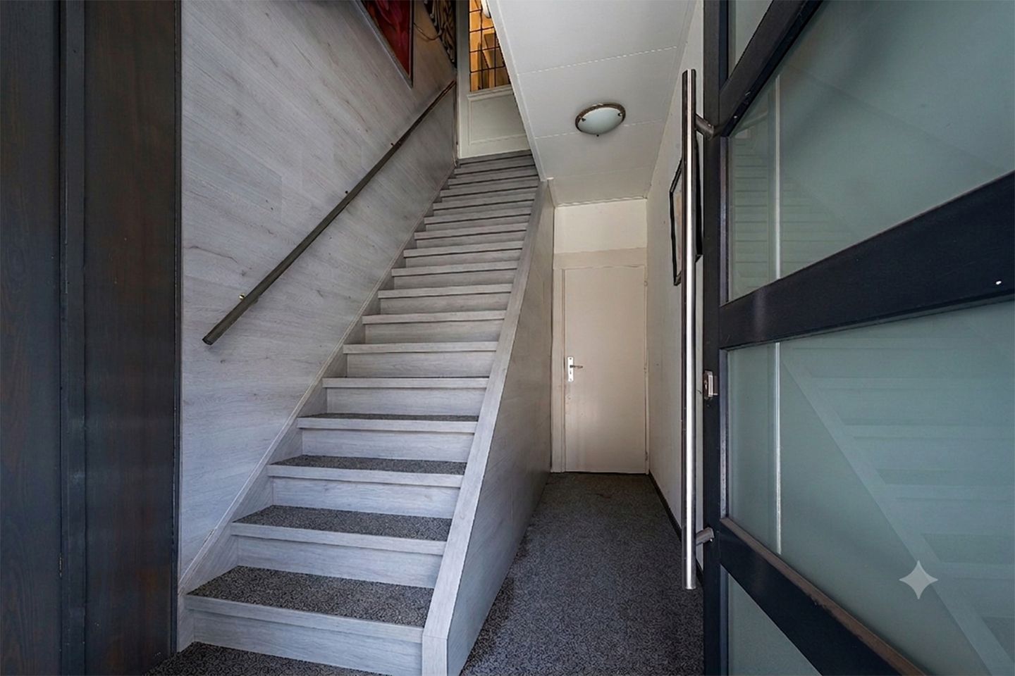 Photo 5 of Laurastraat 42