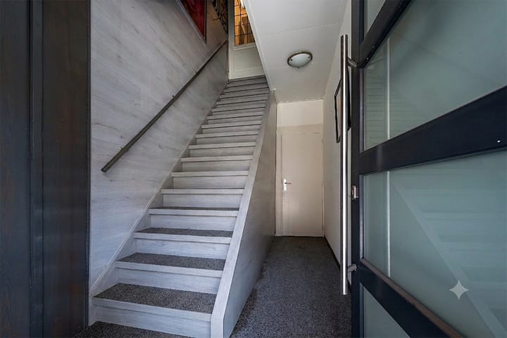 Photo 5 of Laurastraat 42