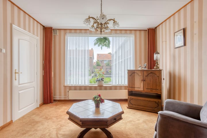 Photo 4 of Schoklandstraat 31