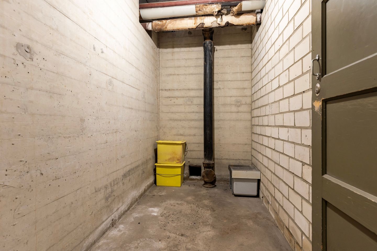 Photo 34 of Kalmoesstraat 259