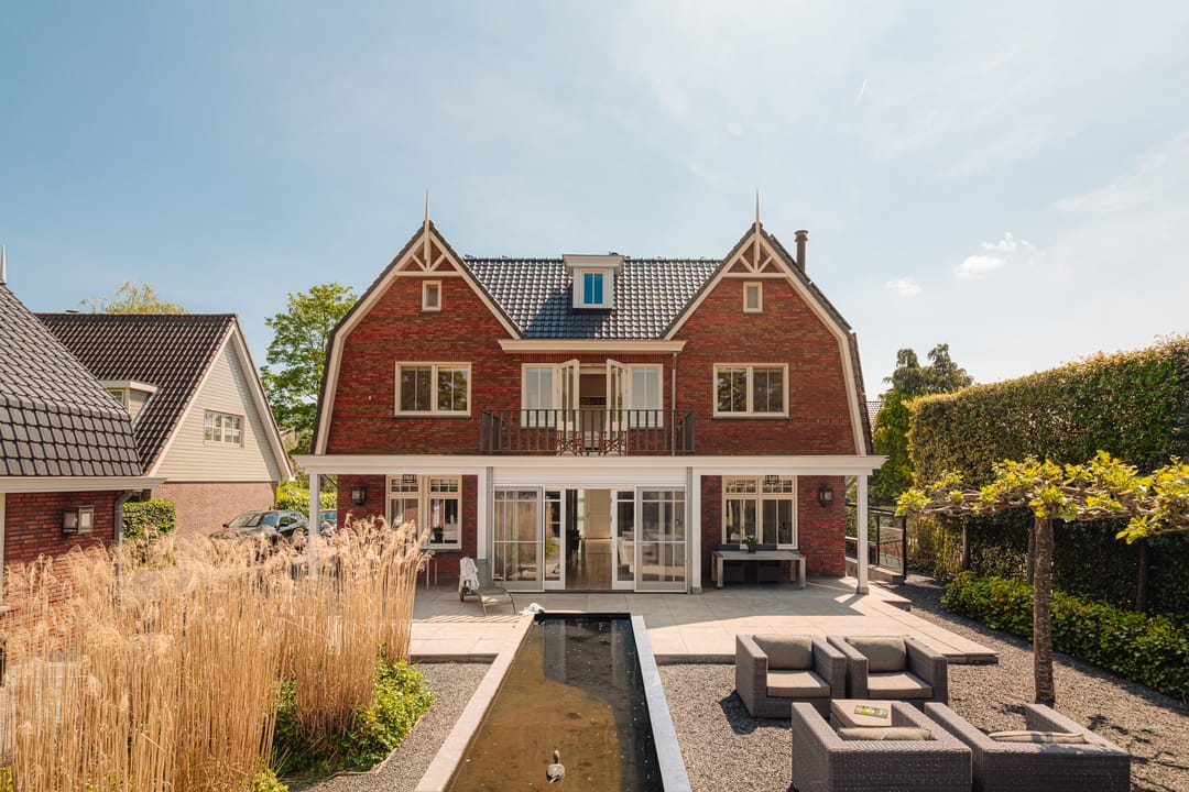 Photo 2 of Zuiderakerweg 32