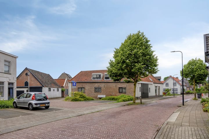 Photo 4 of Nieuwendijk 21