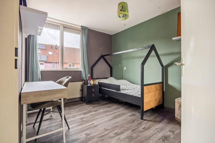 Tussenwoning te koop: Anna Bijnsstraat 4, Gorinchem
