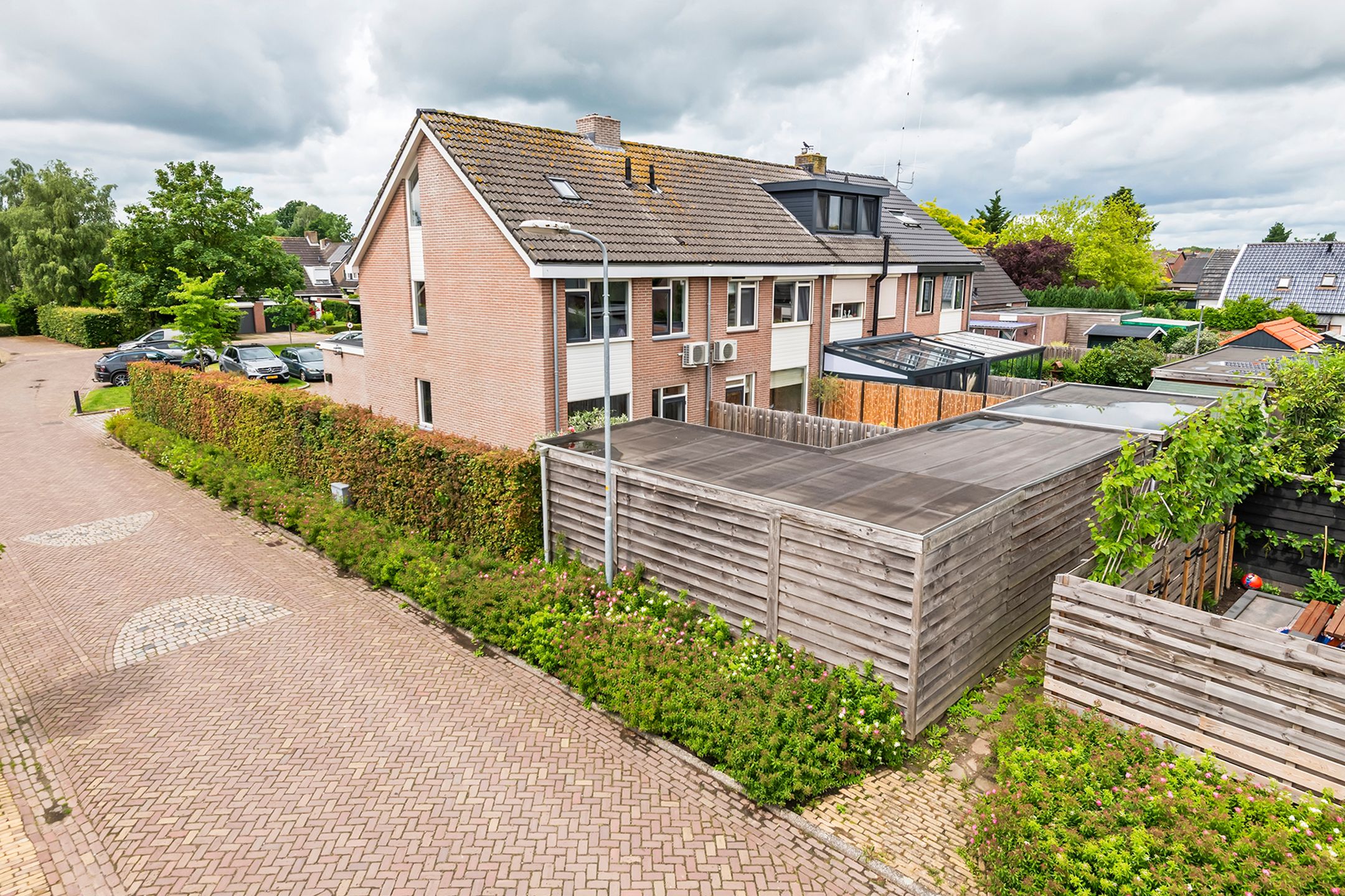 Photo 42 of Mr. R.J. van Beekhoffstraat 2