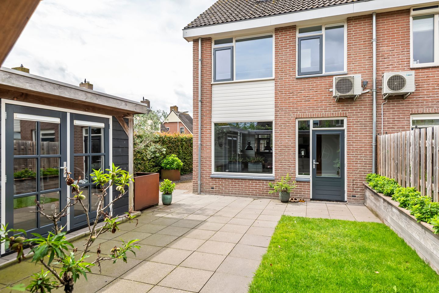 Photo 25 of Mr. R.J. van Beekhoffstraat 2