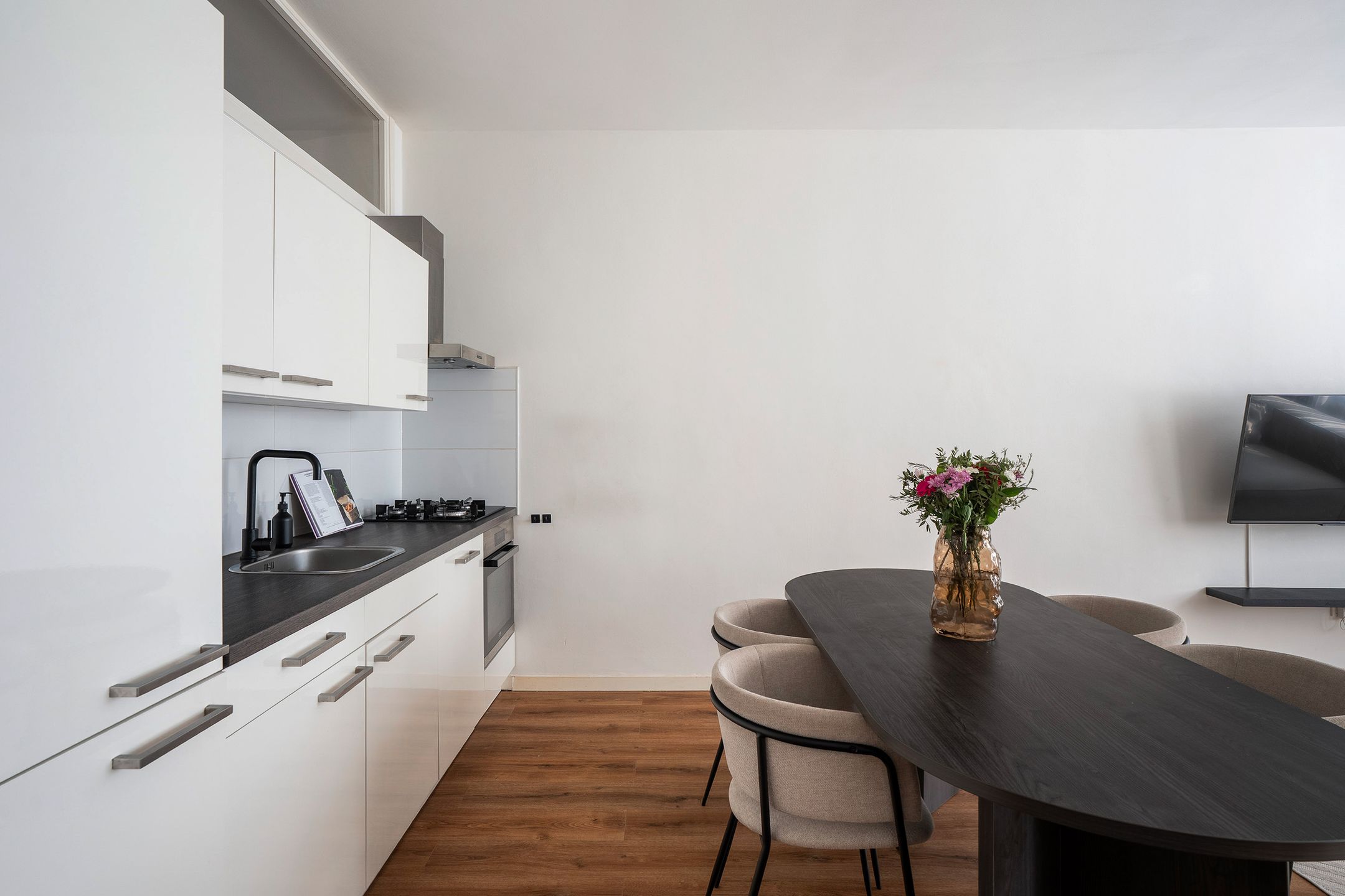 Photo 12 of Van der Palmstraat 106