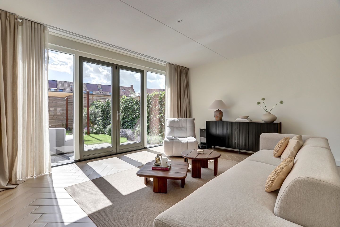 Photo 10 of Notenhout 23