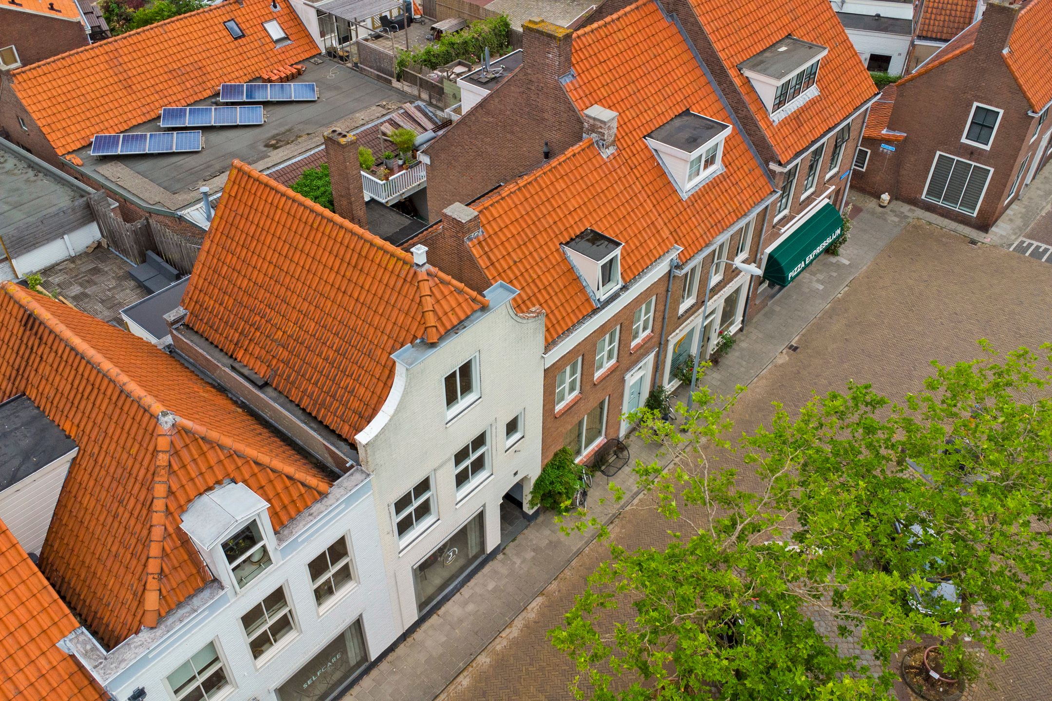 Photo 36 of Zusterstraat 31