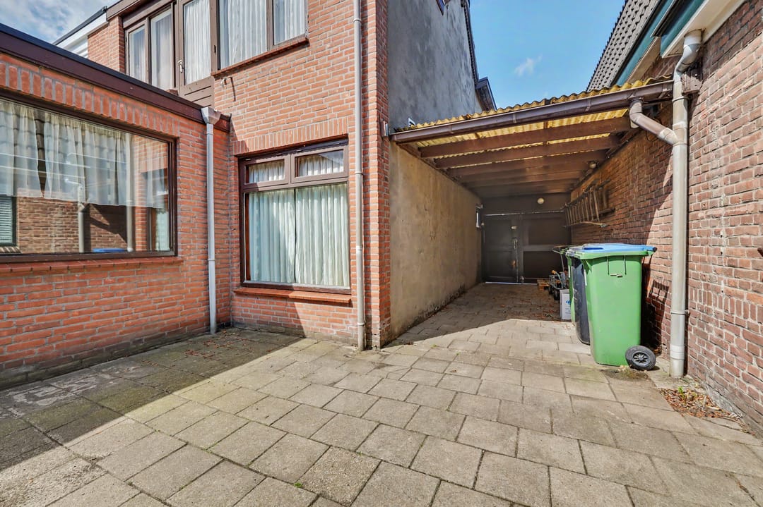 Photo 26 of Prins Hendrikstraat 13