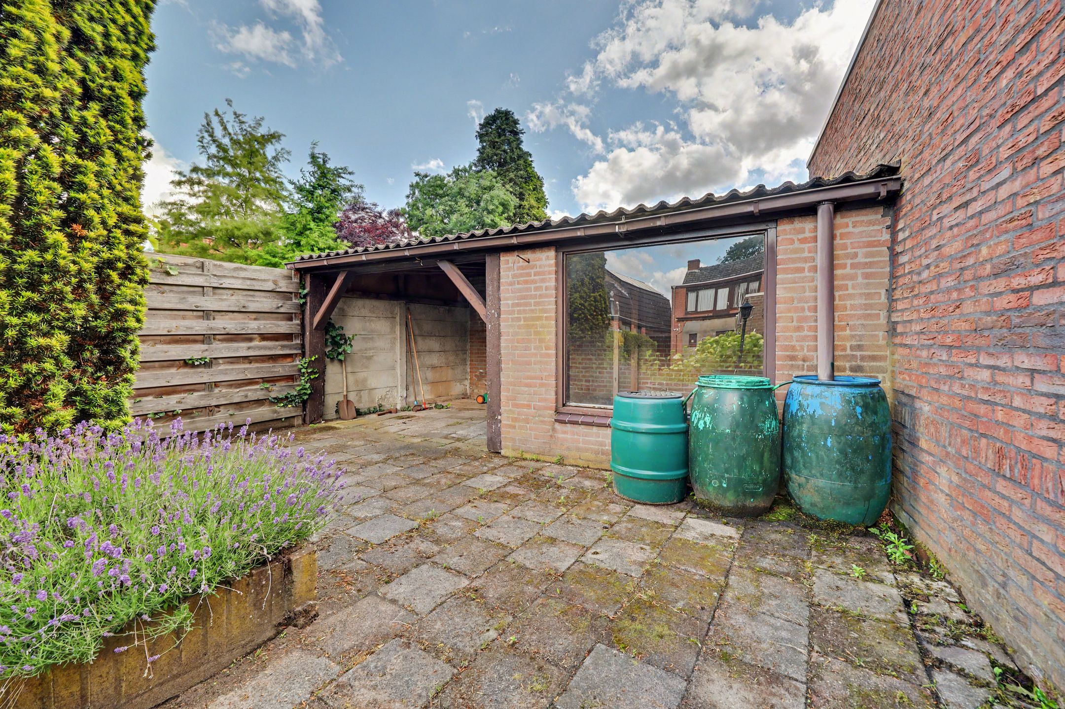 Photo 27 of Prins Hendrikstraat 13