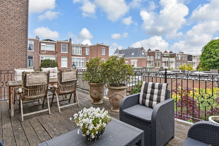 Photo 3 of Van Boetzelaerlaan 129-A