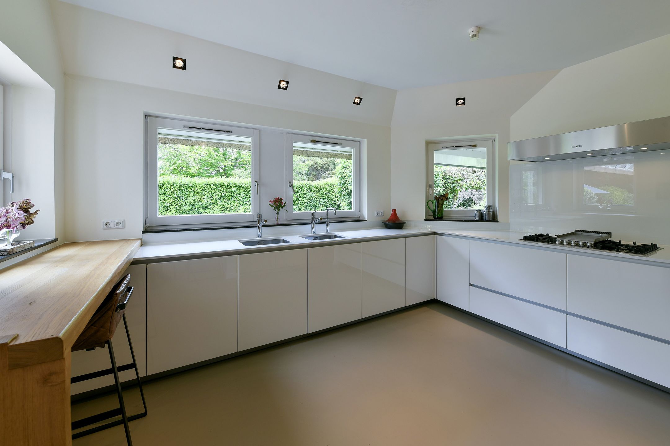 Photo 9 of Middenweg 123