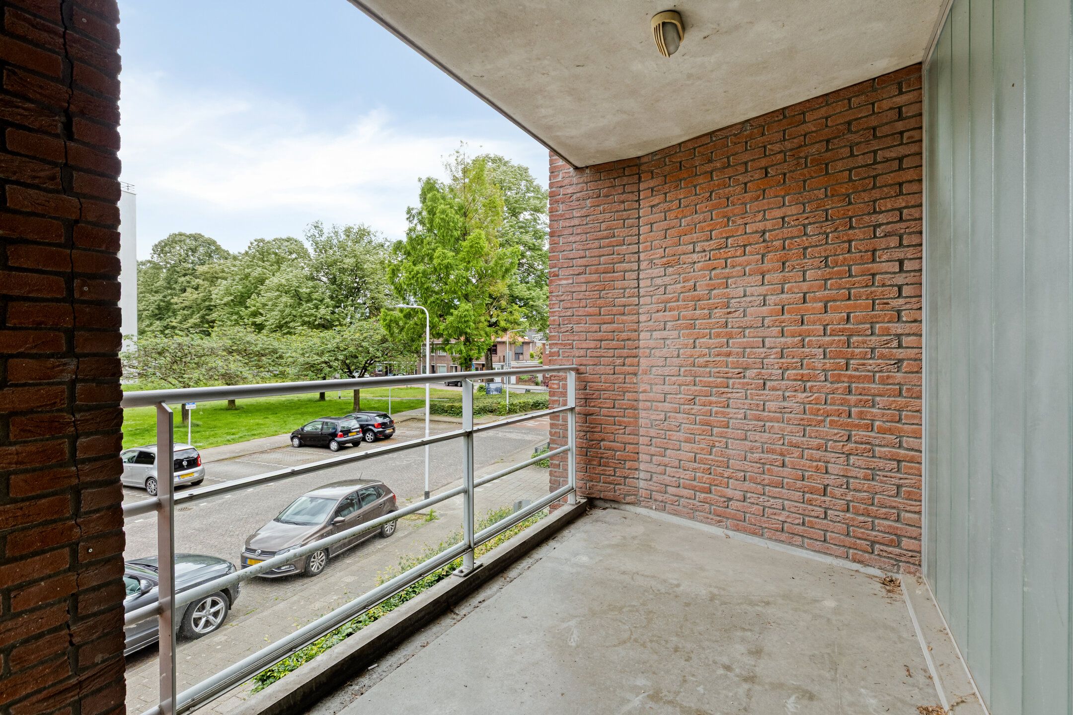 Photo 9 of Henriette Ronnerstraat 53