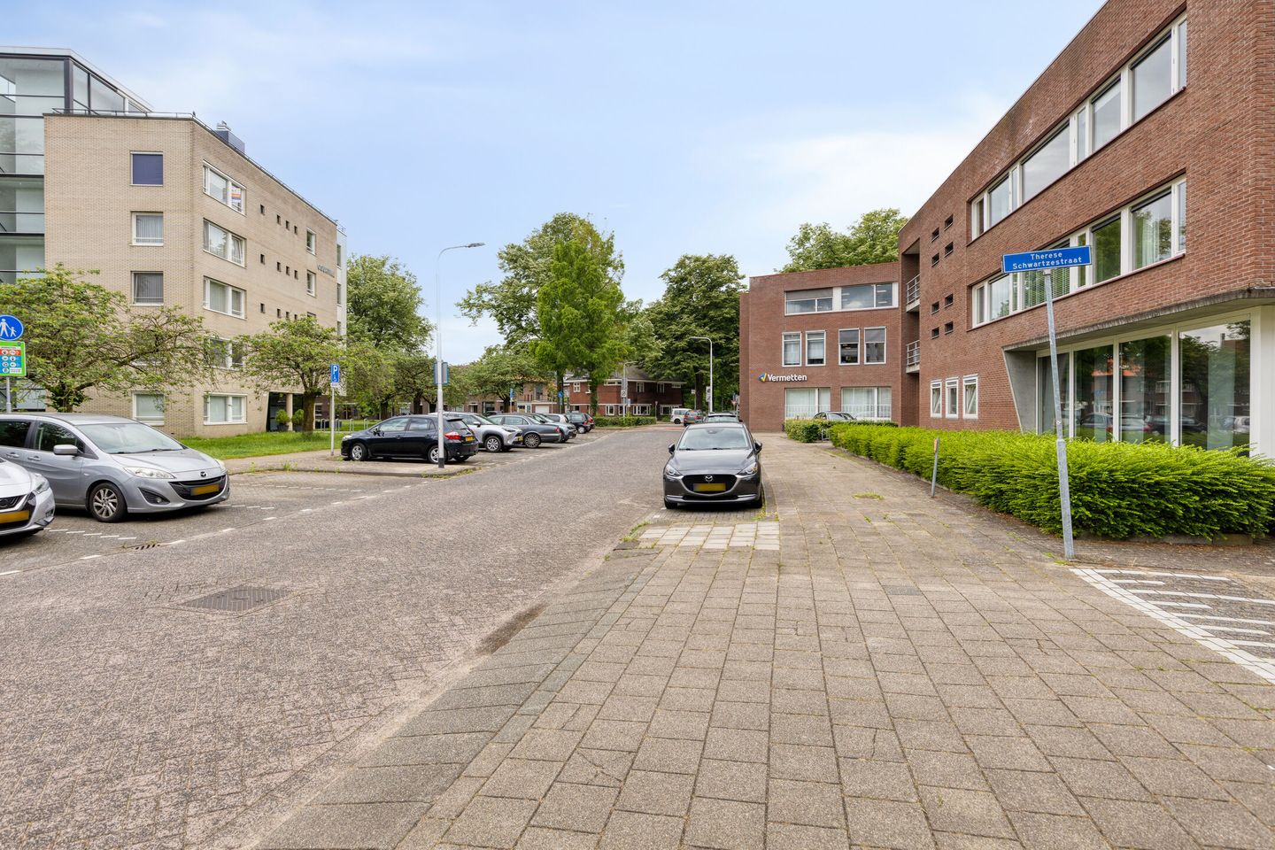 Photo 44 of Henriette Ronnerstraat 53