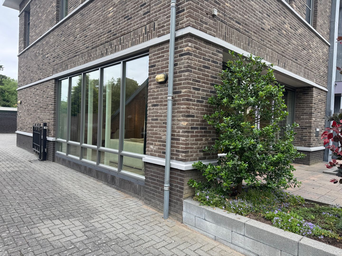 Bekijk foto 3 van Dr Poellstraat 2-c