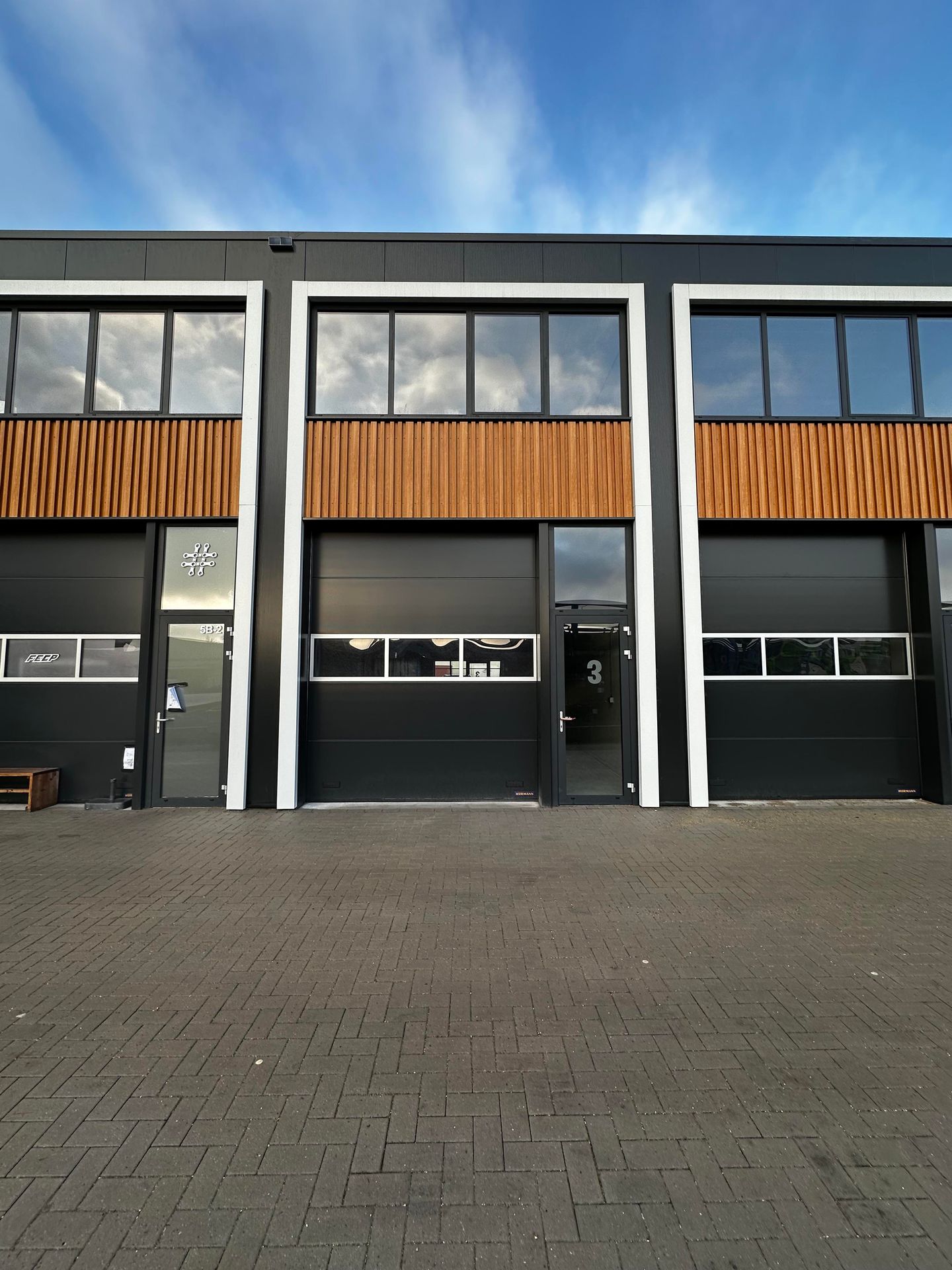 Bekijk foto 2 van De Smalle Zijde 5-B3