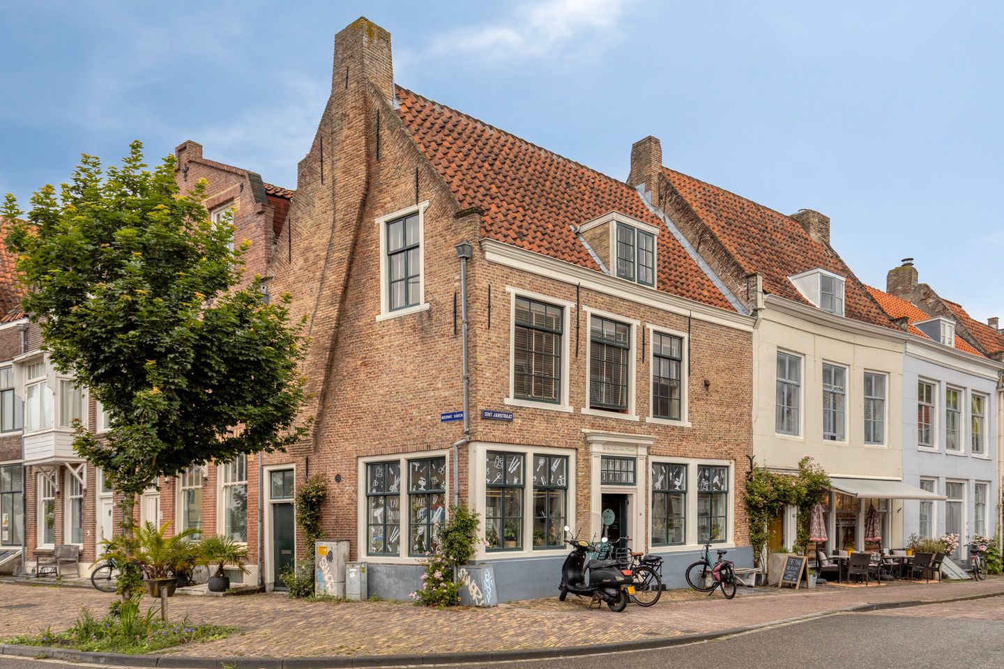 Bekijk foto 1 van Sint Janstraat 66