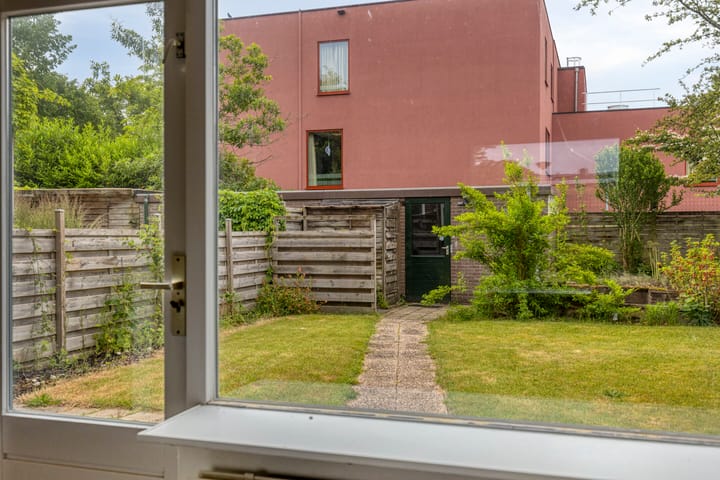 Twee-onder-één-kap te koop: Boterbloemstraat 1A, Rheden